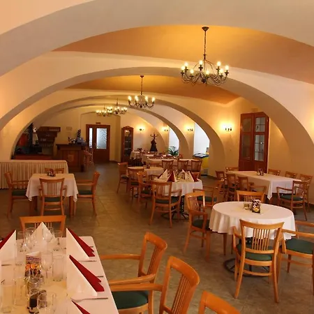 Zamecky מלון