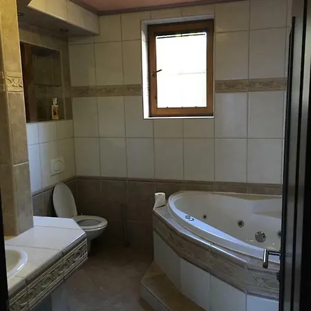 Zamecky 3* וראנוב נאד דייה